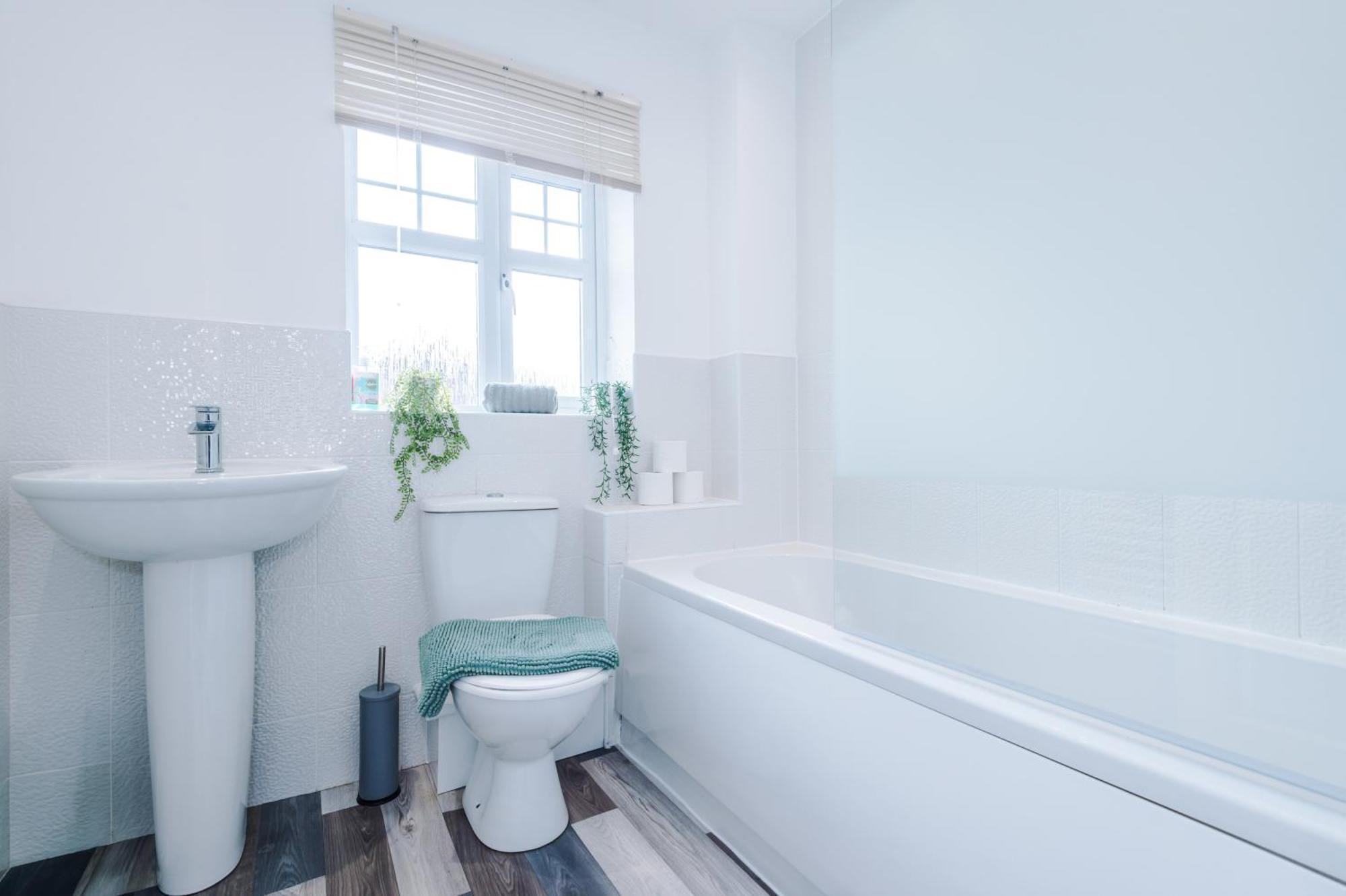 فيلا Modern Semi Detached In A Quiet Location, Driveway Parking Ewloe المظهر الخارجي الصورة